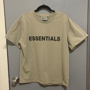 Essential t shirt